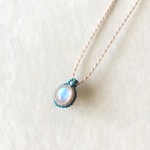 ホワイトラブラドライト macramé ペンダント