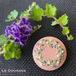 花かんむりの刺繍ブローチ(ピンク)