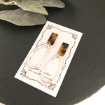 べっ甲カボション✖️シルバー変形オーバルピアス／イヤリング