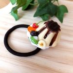 たっぷりカラメルソース☆プリンアラモードのヘアゴム