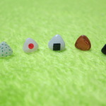 おにぎりピアス