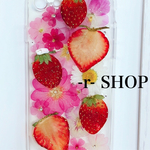 イチゴと押し花スマホケース♡オーダー受付中♡全機種対応