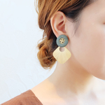 【数量限定】【chimie vintage collection-91 】フランスヴィンテージボタンとヴィンテージ真鍮イヤリング・ピアス
