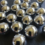 【4個】 20mm メタリック シルバー ビーズ 大ぶり