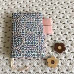 ほぼ日手帳カバー オリジナルサイズ ミナペルホネン スリーピング ローズtambourineファブリック使用