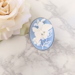 【再販】花と蝶★カメオのブローチ＜2WAY＞ウェッジウッドブルー×ホワイト×シルバー
