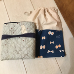 オムツ替えマットとお着替え袋のセット