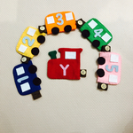 イニシャル電車♡ ボタンつなぎ 知育玩具 布おもちゃ