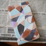 スマホケースも衣替え『Casals』iPhone ／Android