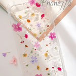 iPhone7/8❁  小花とかすみ草のケース ❁