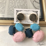 ベロア ビジュー風大ぶりピアス/大ぶりイヤリング 