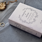 リーヴル - Livre -結婚証明書＆リングピローお二人だけのお名前入りブック