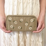 雛菊の手刺繍財布