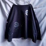 手描き　月の満ち欠けシャツ　woman