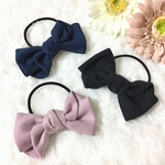 秋冬にぴったり♡ふんわりスエードリボンのヘアゴム