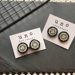モノトーンシリーズビーズ刺繍ピアスorイヤリング