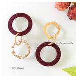 No.B642 オシャレなアシメ⁂ ワインレッド × ゴールド お洒落ピアス / イヤリング