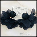 カボション♡ブラック チュールフラワータッセル ピアス♡イヤリング