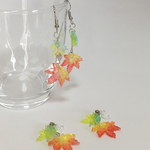もみじのピアス・イヤリング