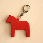 レザーホース　キーホルダー　レッド