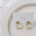 clear gold × pearl pierce