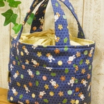 ★お値下げ！2,200円→1500円  和柄の巾着ポーチバッグ　多ポケット　うさぎ柄