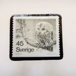 スウェーデン　フクロウ切手ブローチ905