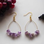 アメジスト色のさざれ石風ピアス