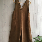 コーデュロイのサロペットパンツ
