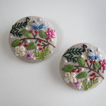 刺繍のブローチ（小鳥）