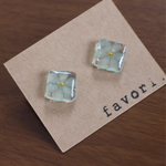 お花を閉じ込めたピアス/イヤリング