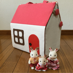 人形用の家 赤い屋根 ハートいっぱい シルバニアファミリーなど人形遊びに