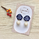 秋色 レトロ blue flower イヤリング