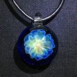 ガラスの花のペンダント　FG-AP1