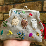 フクロウさんの刺繍がま口ポーチ♪②