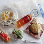 コンビニでランチ