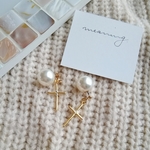 クロスチャーム＊3粒CZ パールキャッチ ピアス