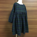 110〜120㎝スモックワンピース  ネイビー系チェック柄