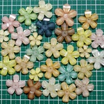 ★ストーン付お花３０個(角)★ピンク系
