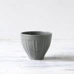 お買い得 しのぎ彫り 小湯呑（グレー）/r3gray