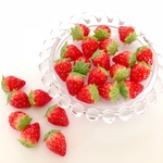 【パーツ】丸ごといちごＳサイズ・ヘタ付き【2粒セット】