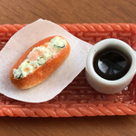 ポテサラパンとコーヒー