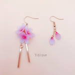【新作 注文製作】桜 花びら ピアス イヤリング  蝶々 羽 UV レジン アレルギー対応 花嫁 アシンメトリー プラバン ピンク