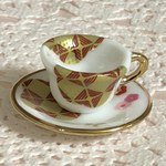 ミニチュア食器　赤と金の時空ちっちゃなカップ＆ソーサー