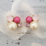 再販** Wパールのビジューピアス