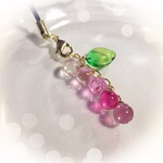 【pa様より、オーダーいただきました。】R-60＊朝露キラリ☆ガラス玉のストラップ＊