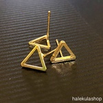 《10個》三角　ピアス/イヤリング基礎金具【ゴールド】　　