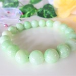 ☆希少☆月のパワー☆月の雫の石☆天然グリーンムーンストーン♪　☆１０ｍｍ☆　☆１６ｃｍ☆