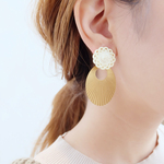 【ラスト３】【chimie vintage collection-114 】フランスヴィンテージパールボタン2wayイヤリング・ピアス