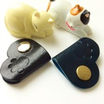 ★特別2個セット【送料無料】コードホルダー 猫の肉球刻印入